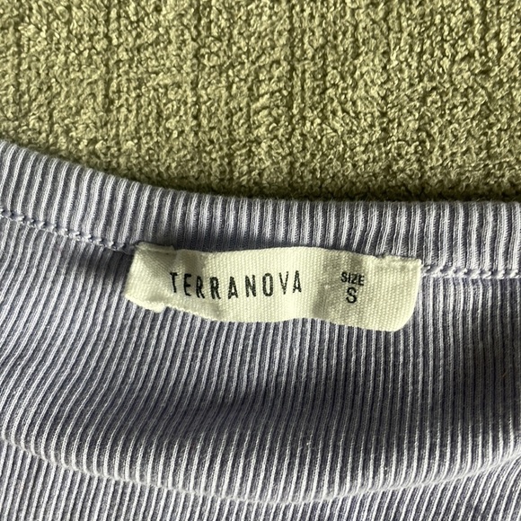 Cropped purple top - Picture 2 of 2